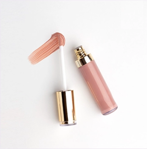 Jelly lip gloss with stick applicator
